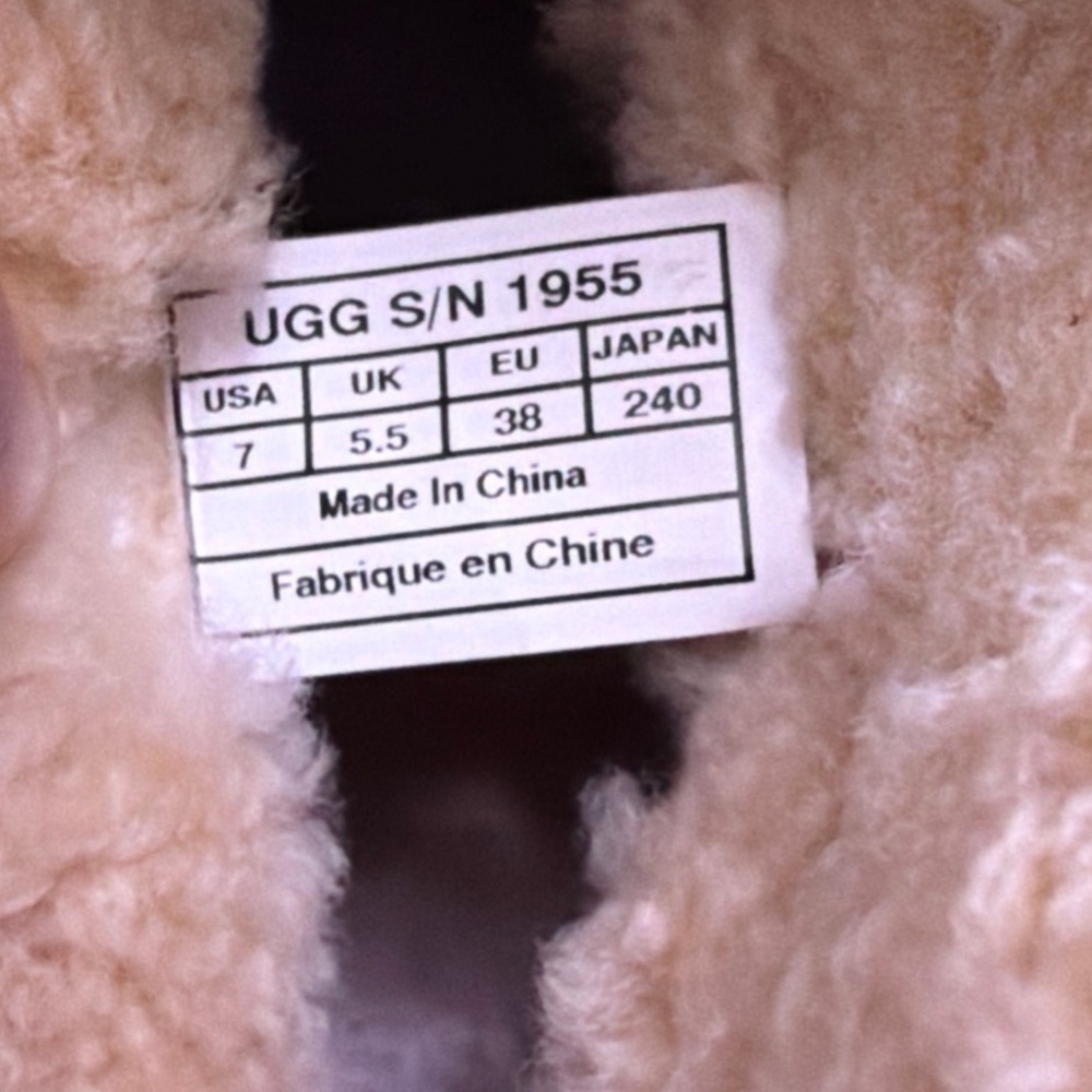 Ugg Lynnea Brown Suede, Sheepskin , Wooden Heel Boots. Size 7 - Picture 6 of 7